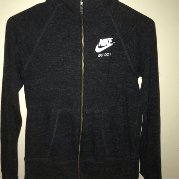 Nike Tops - nike zip up